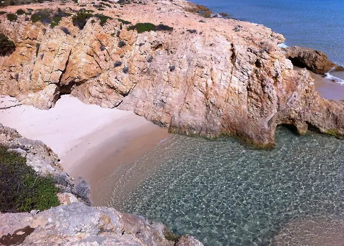 Casa Smeralda, Sea View Beachfront Southsardiniaholidays Hébergement de vacances *